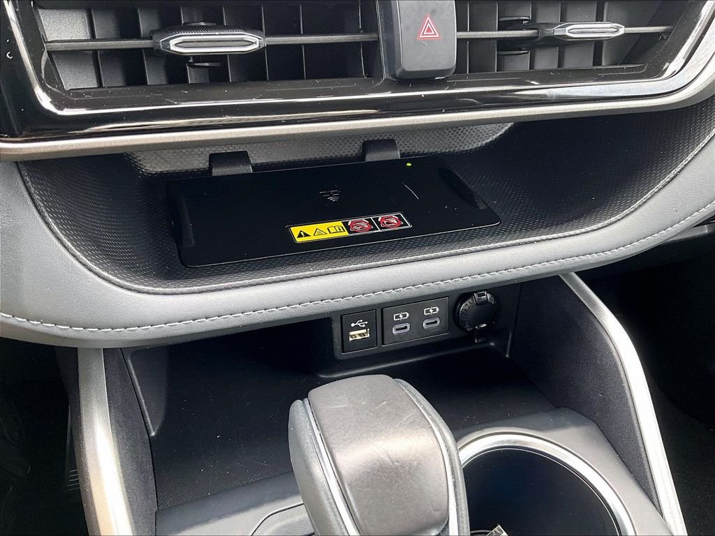 Used 2025 Silver Toyota XLE image 28