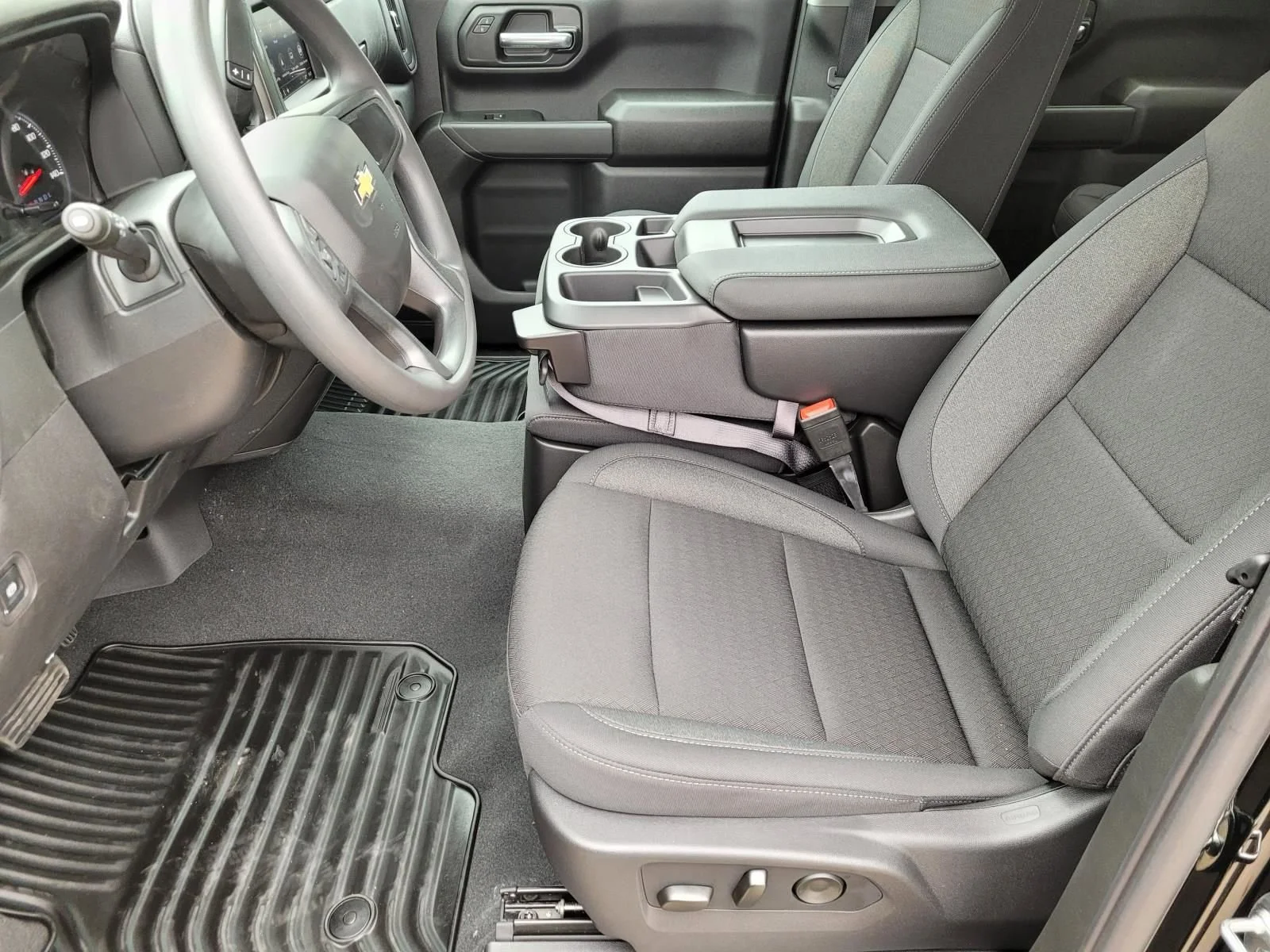 2026 Chevrolet Silverado 1500 Custom - Photo 14