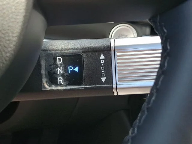 New 2026 Gray Hyundai SEL Convenience image 11