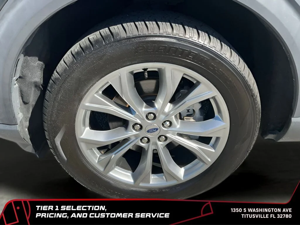 Used 2020 Gray Ford Limited image 42