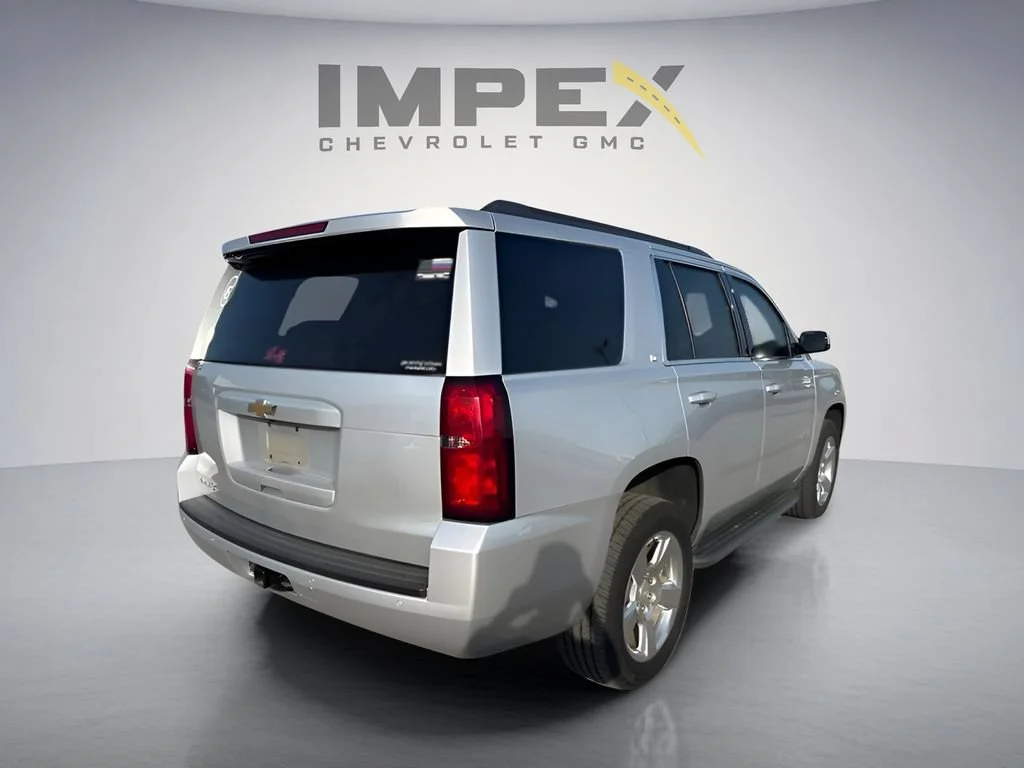 Used 2018 SILVER ICE METALLIC Chevrolet LT image 5