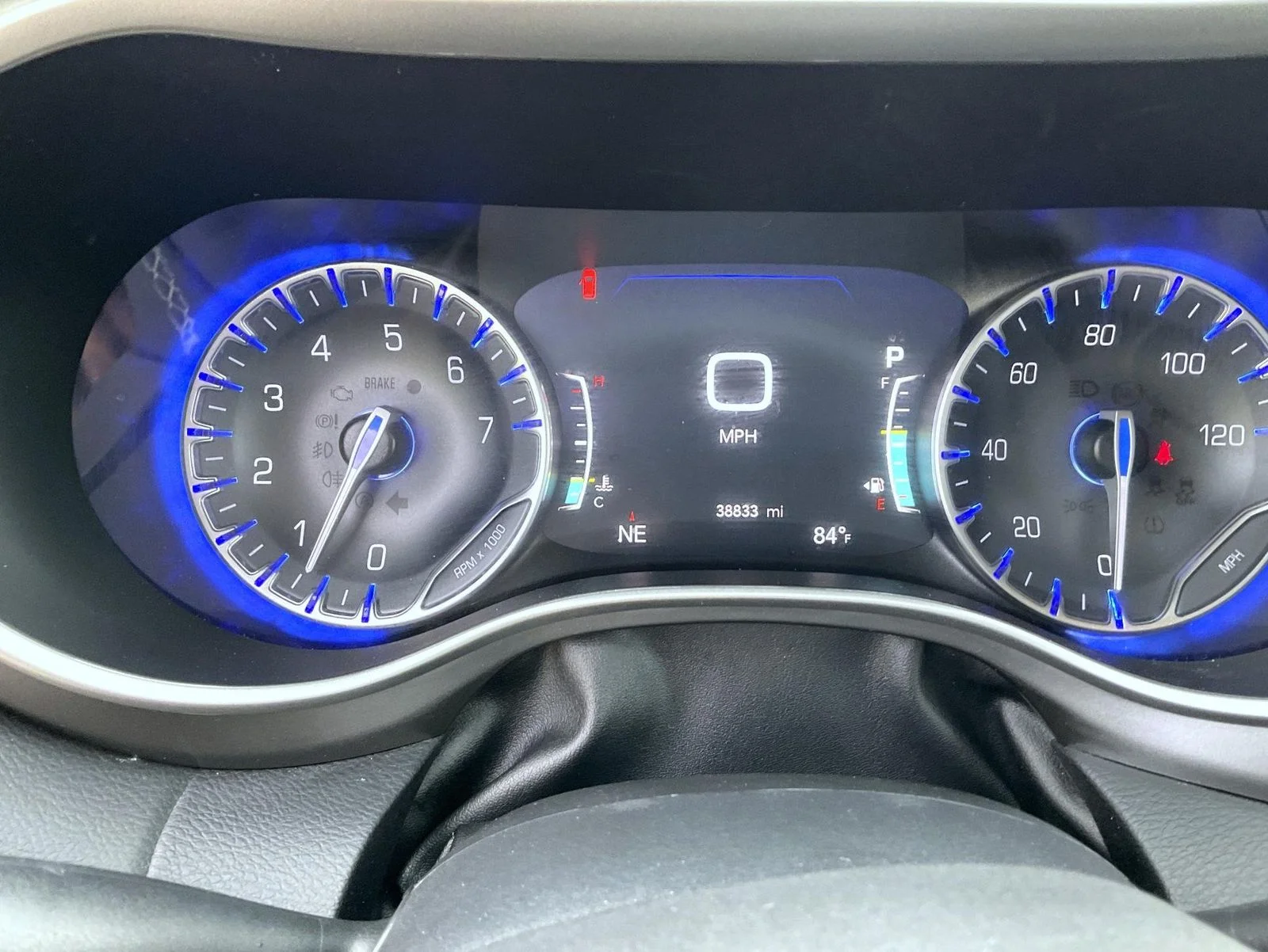 Used 2022 White Chrysler Touring L image 12