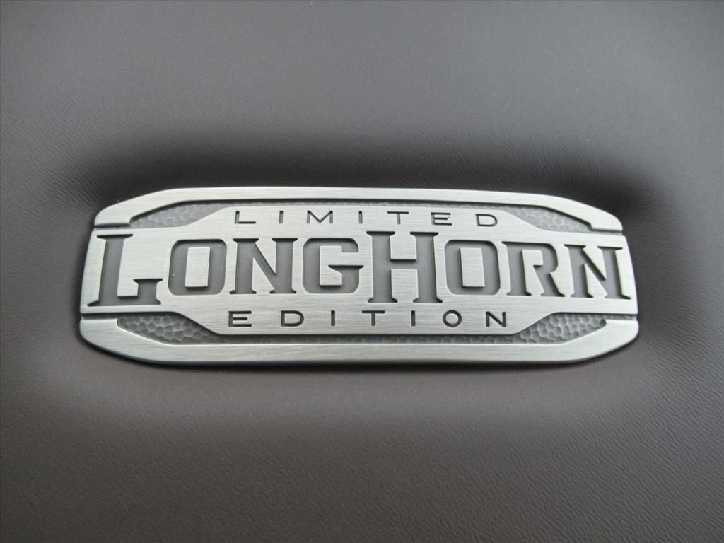New 2026 Ivory White Tri-Coat Pearl-Coat Exterior Paint RAM Limited image 30