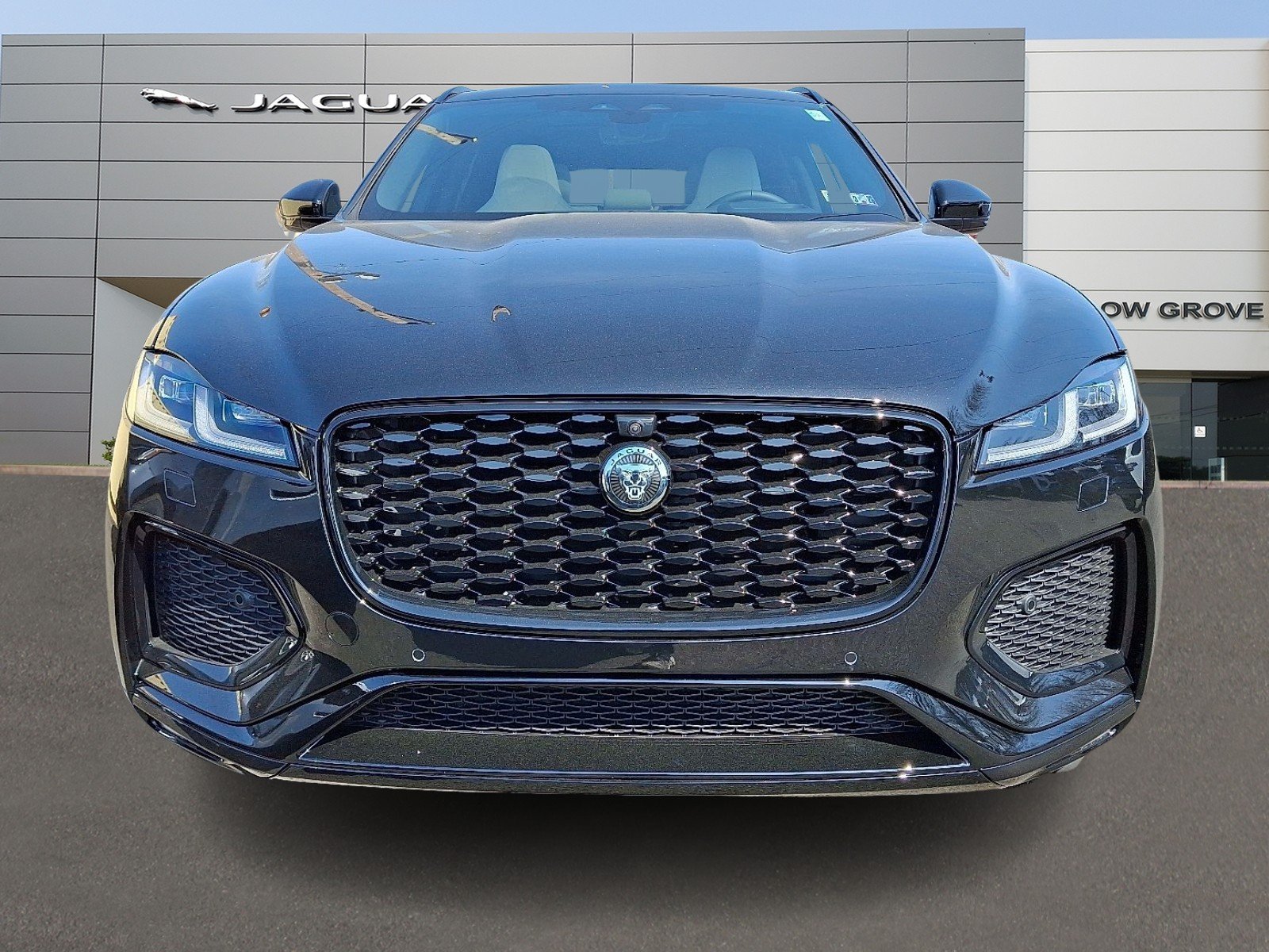2026 Jaguar F-Pace R-Dynamic S - Photo 8