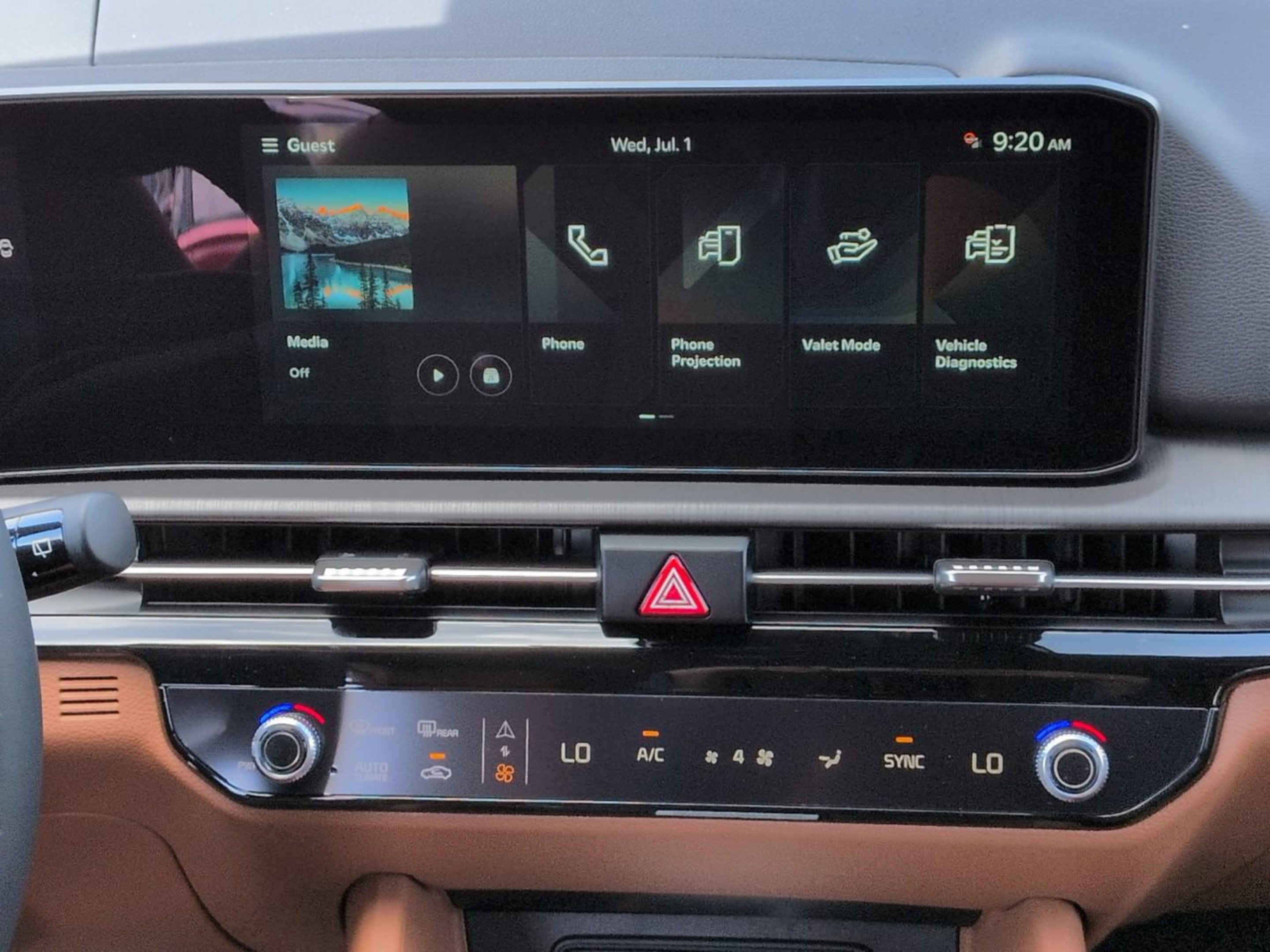 New 2026 Glacial White Pearl Kia X-Line image 13
