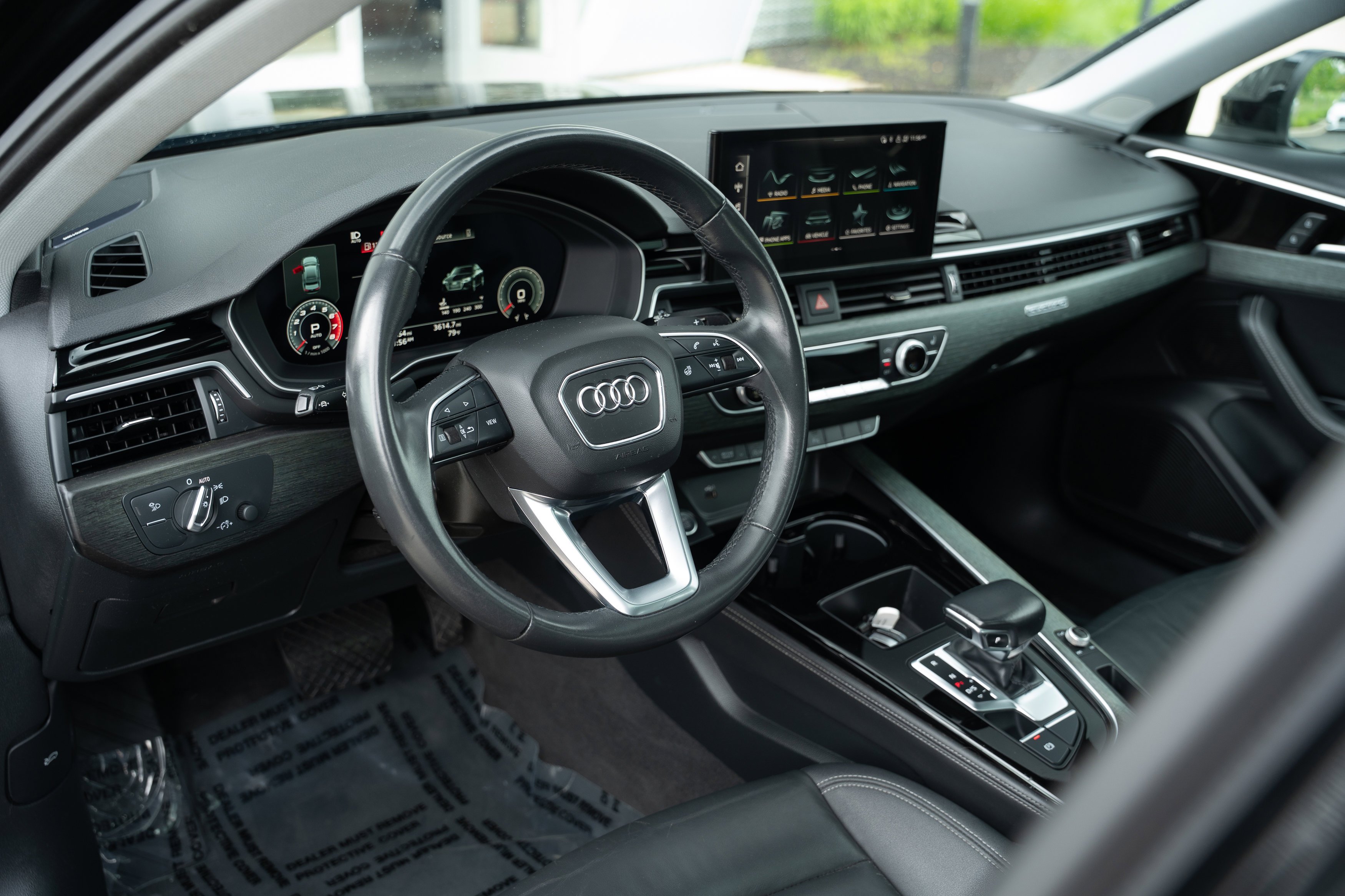 Used 2021 Mythos Black Metallic Audi Premium Plus image 10