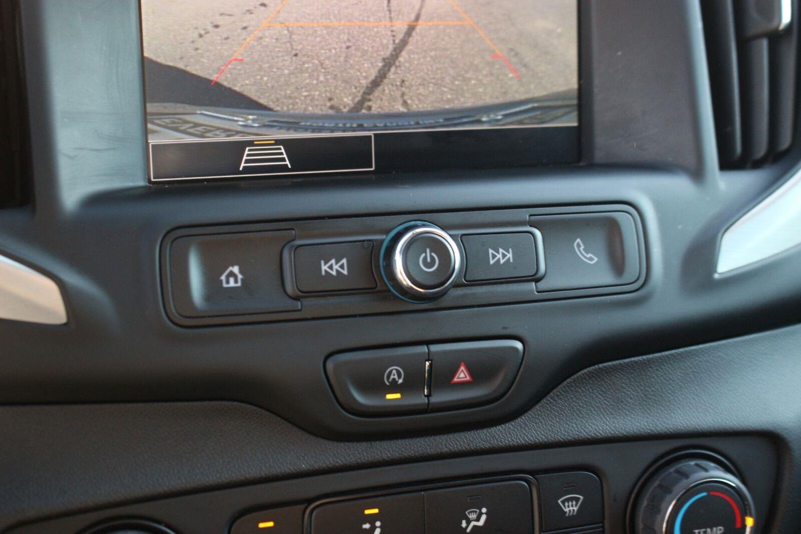 Used 2024 Sterling Metallic GMC SLE image 26