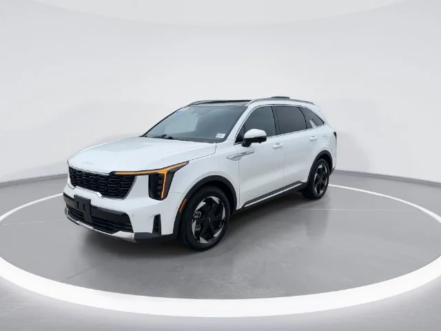 Used 2025 White Kia SX Prestige image 3