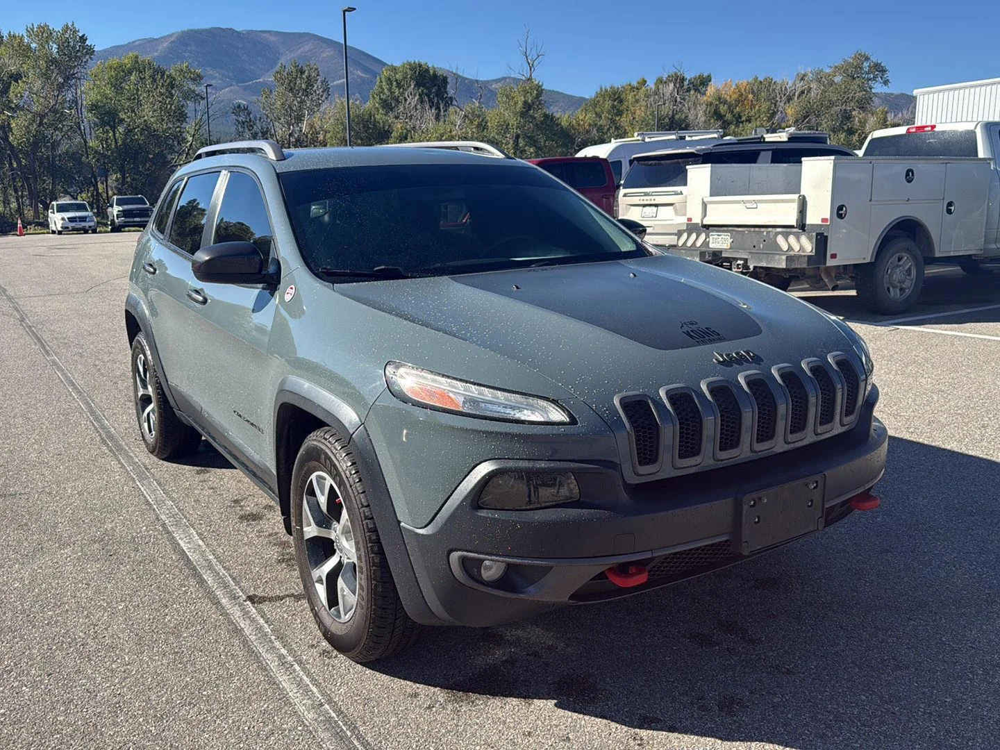 Used 2014 Anvil Clear Coat Jeep Trailhawk image 2