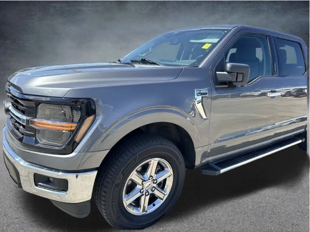 Used 2024 Gray Ford XLT image 9