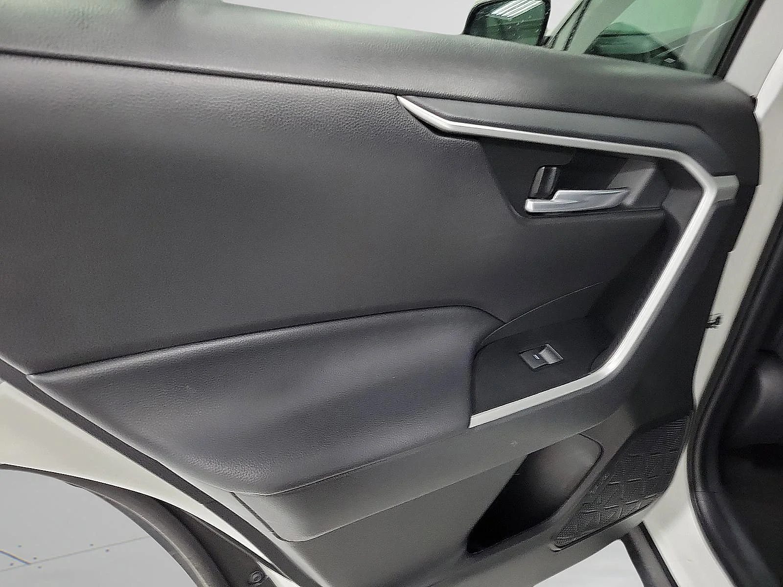 Certified Used 2024 White Toyota XLE image 10
