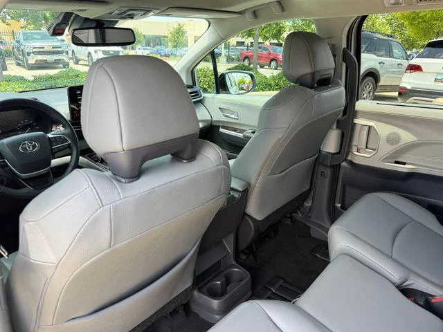 Certified Used 2022 Silver Toyota XLE image 51