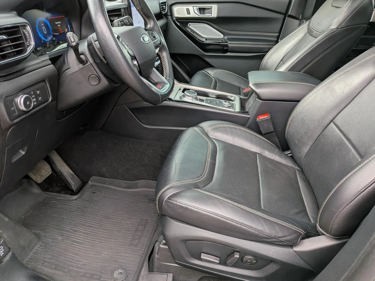 Used 2021 Black Ford St 4wd image 16
