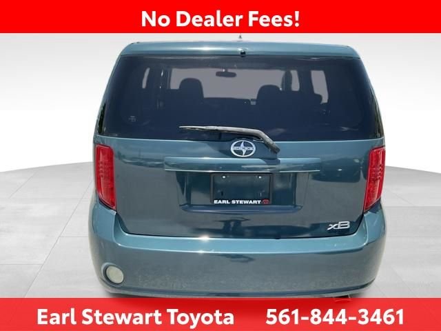 Used 2009 Green Scion Base image 5
