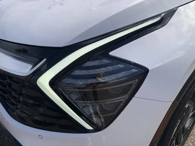 New 2025 White Kia SX-Prestige image 8