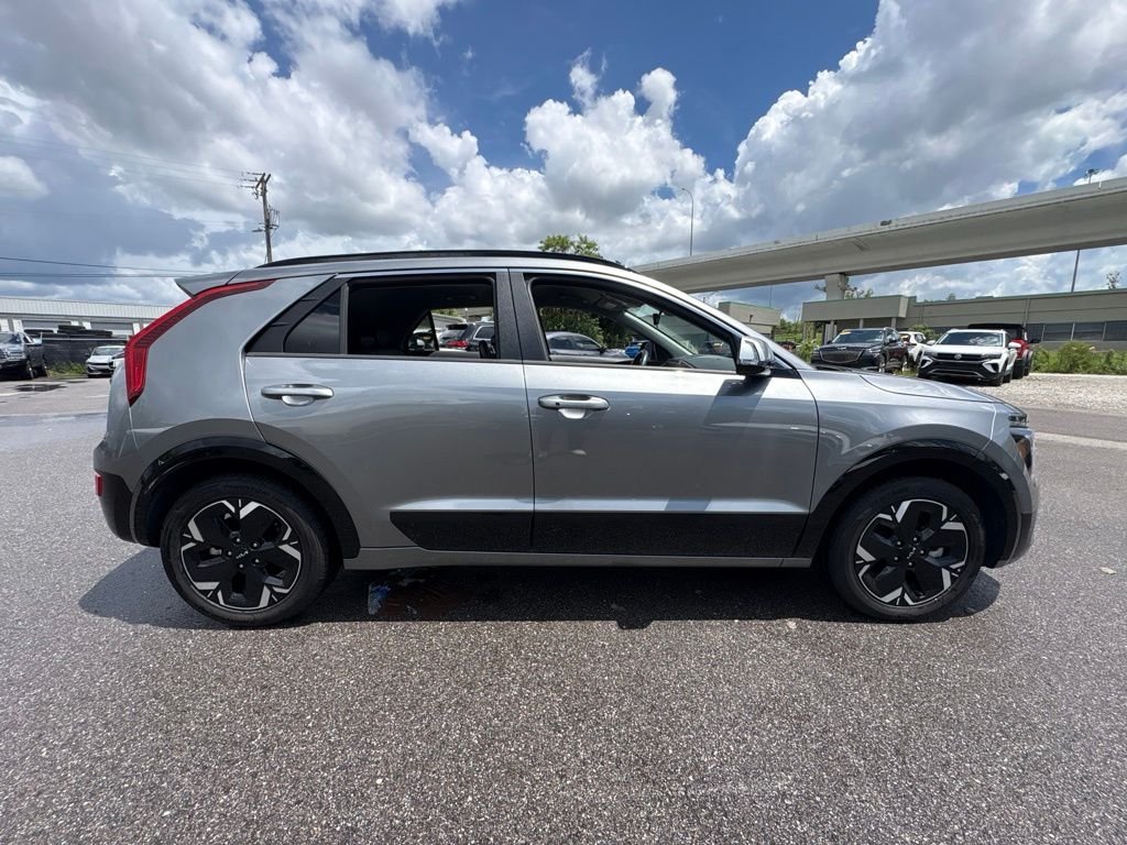 Used 2024 Kia Niro Wind with VIN KNDCR3L16R5110107 for sale in Tampa, FL