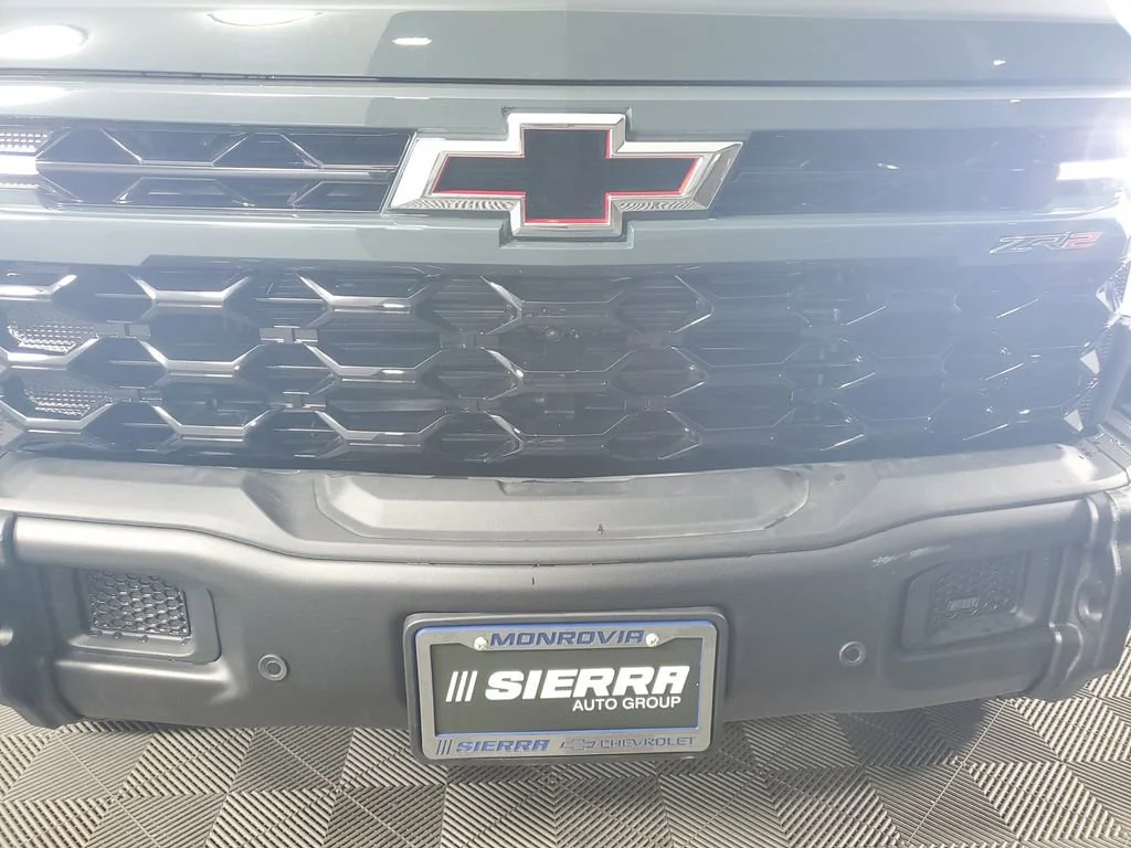 2026 Chevrolet Silverado 1500 ZR2 - Photo 10
