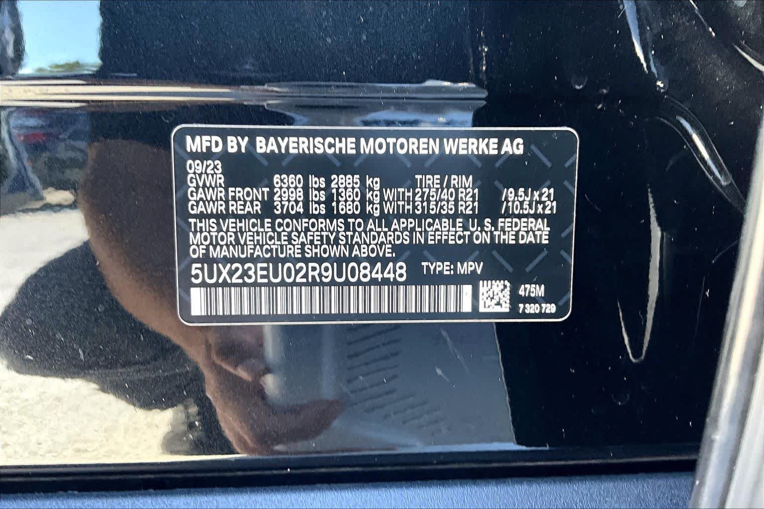 Used 2024 Black Sapphire Metallic BMW xDrive40i image 32