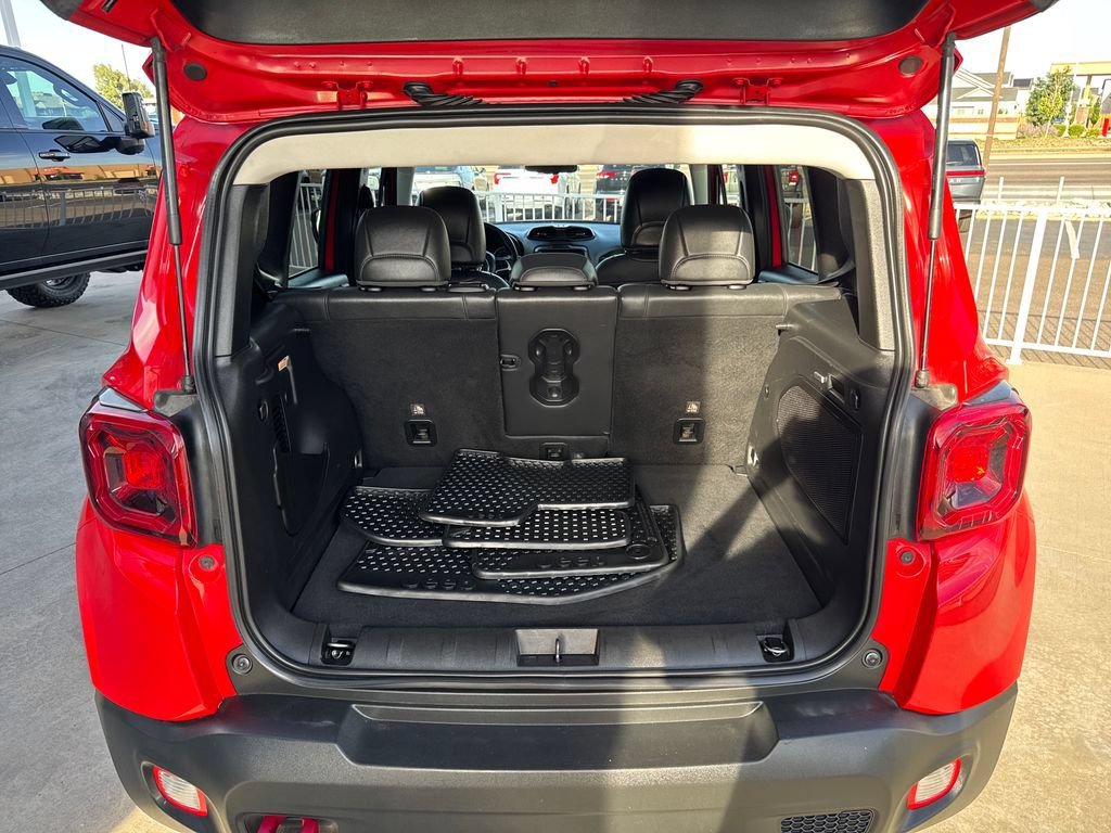 Used 2021 Colorado Red Clearcoat Jeep Trailhawk image 23