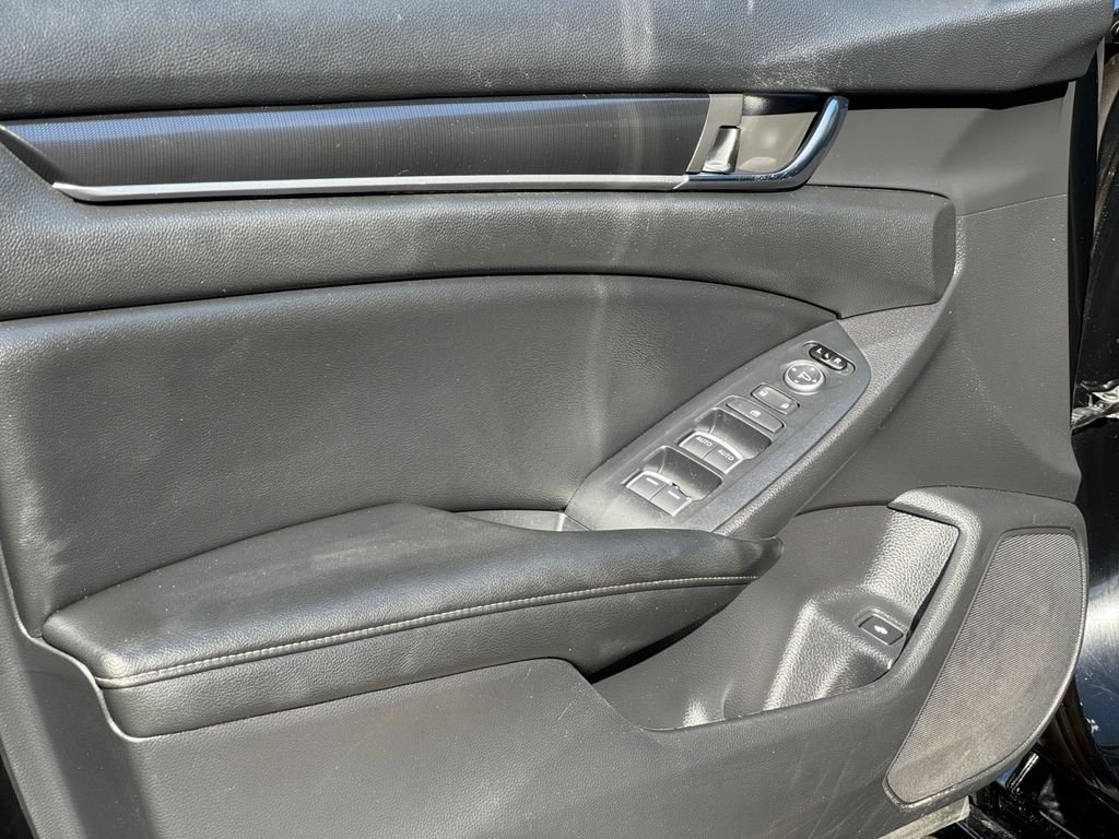 Used 2020 Crystal Black Pearl Honda Sport image 9