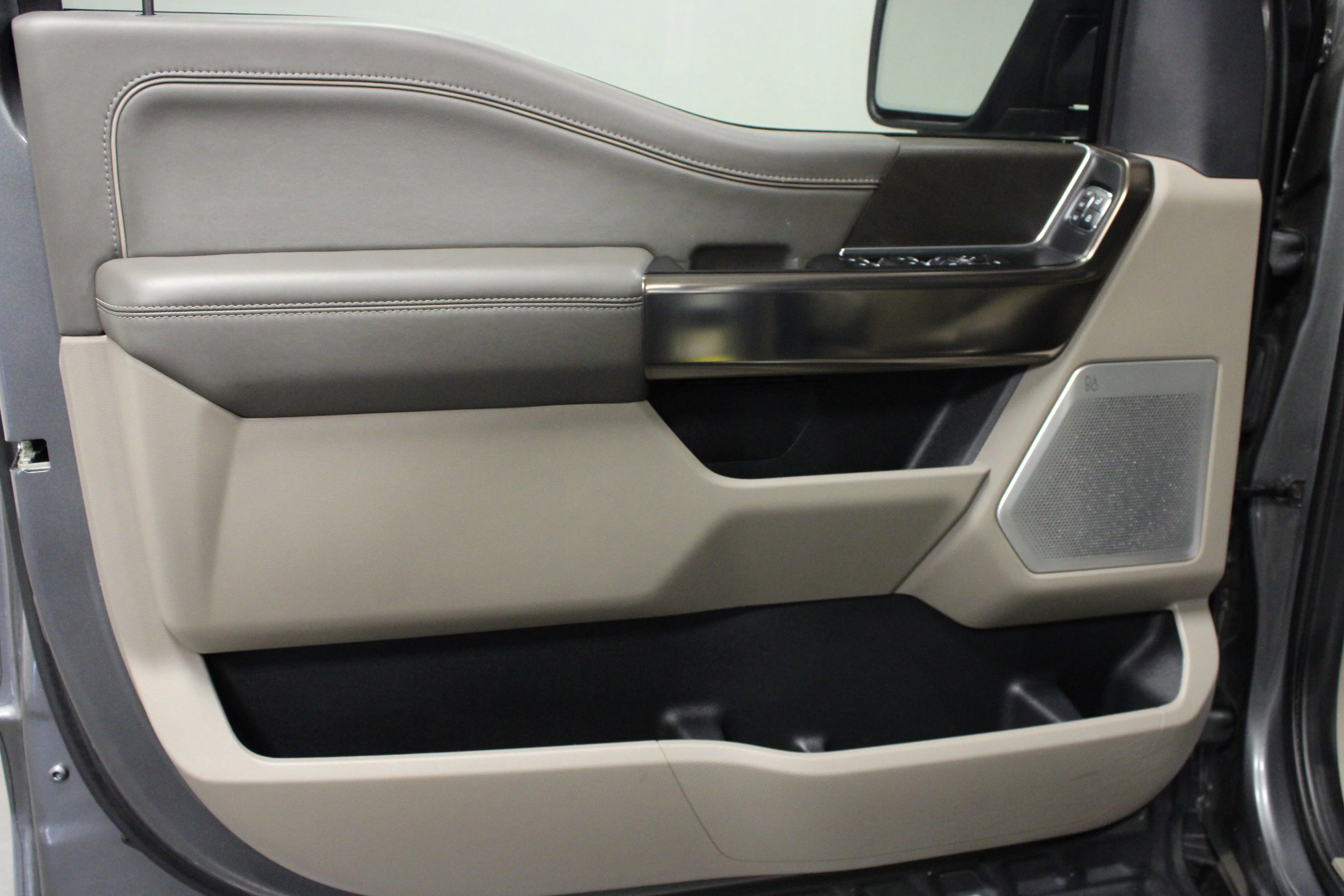 Used 2024 Light Blue Clearcoat Metallic Ford Platinum image 11