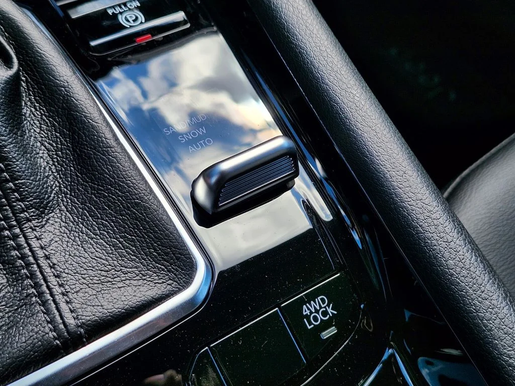 New 2026 Fathom Blue Pearl Coat Jeep Latitude image 27