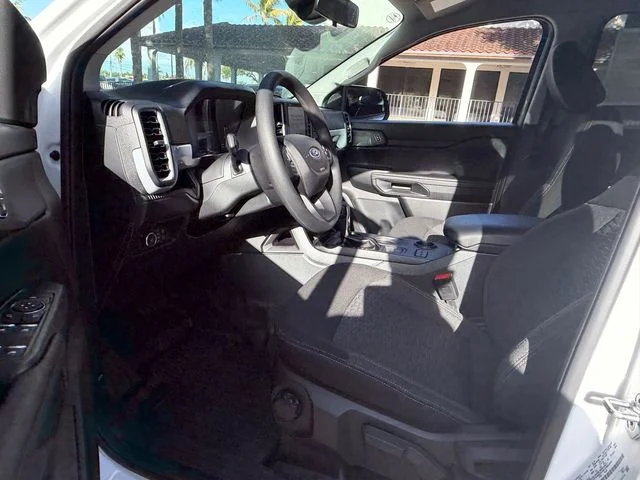 New 2026 Oxford White Ford XL image 7