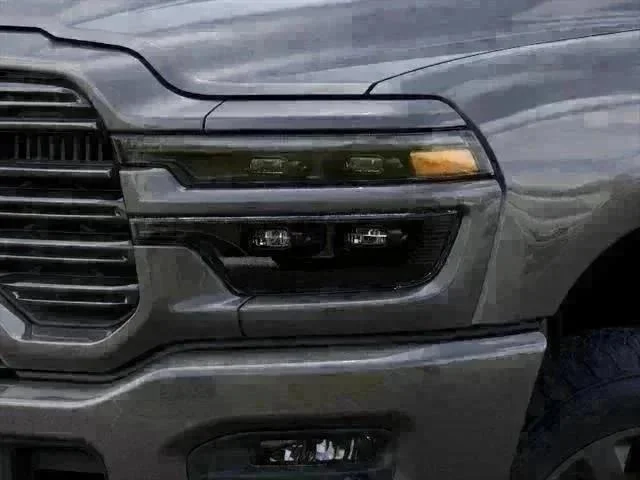 New 2026 Granite Crystal Metallic Clear-Coat Exterior Paint RAM Laramie image 6