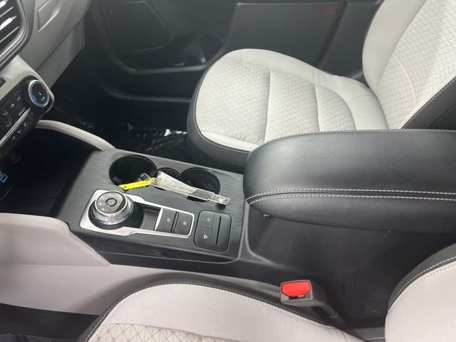 Used 2023 Silver Metallic Ford Active image 15
