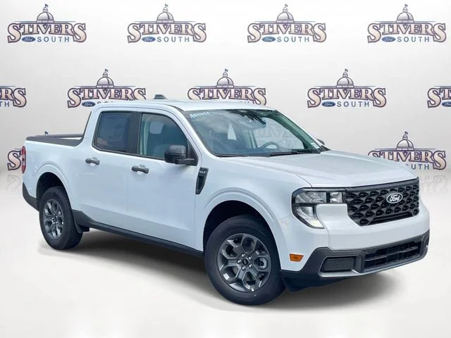 New 2026 White Ford XLT image 1