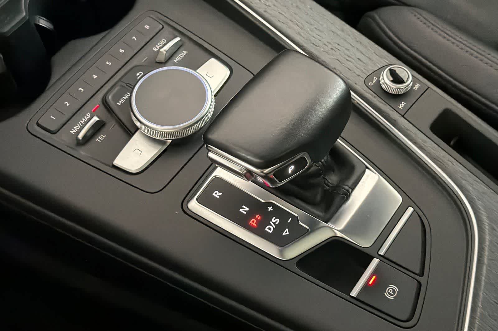 Used 2018 White Audi Premium Plus image 21