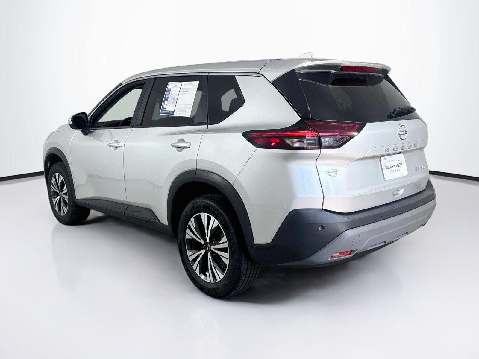 Used 2023 Super Black Nissan SV image 2