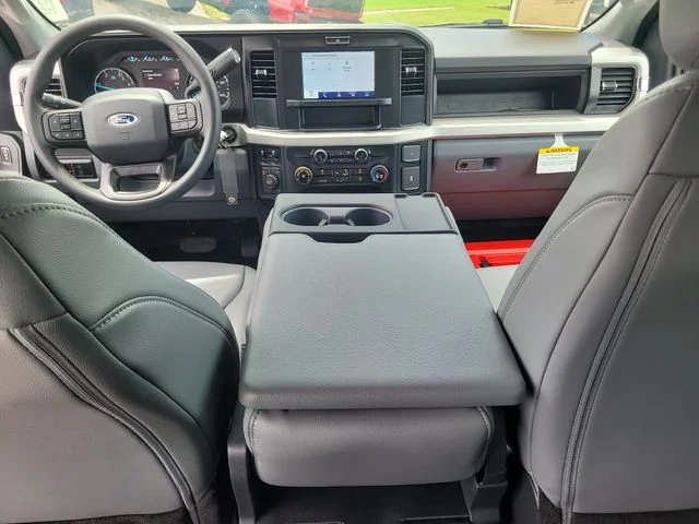 New 2026 Oxford White Ford XL image 16