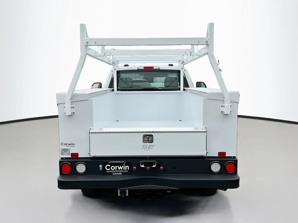 New 2026 Oxford White Ford XL image 13