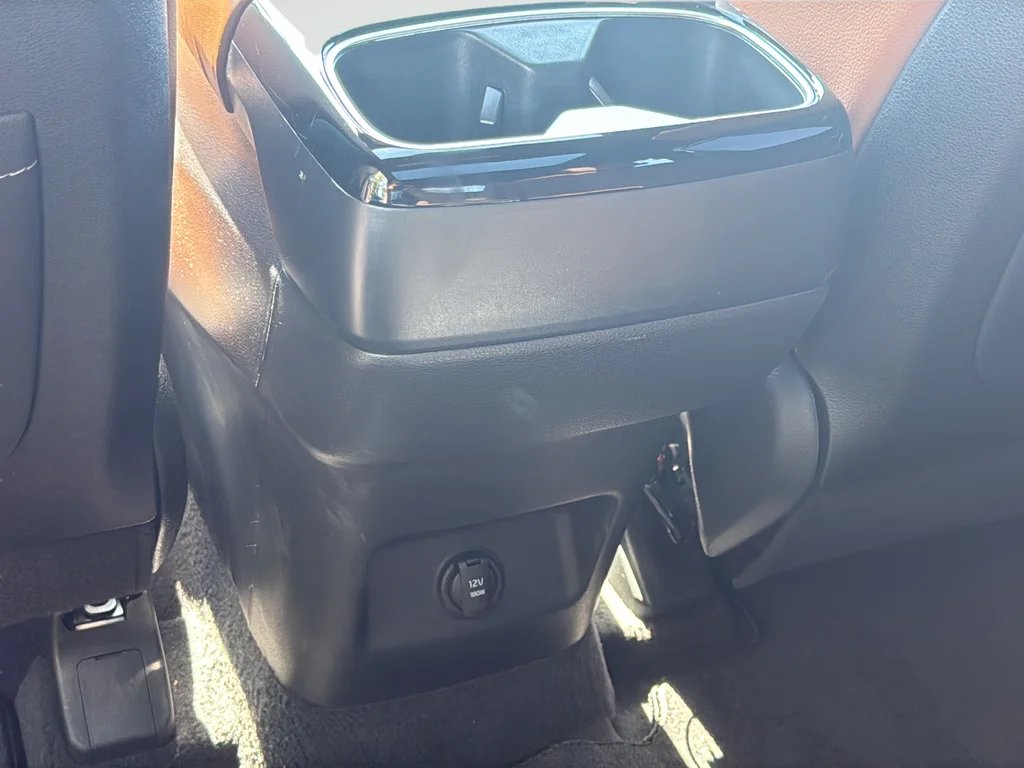 Used 2025 White Kia SX X-Line image 19