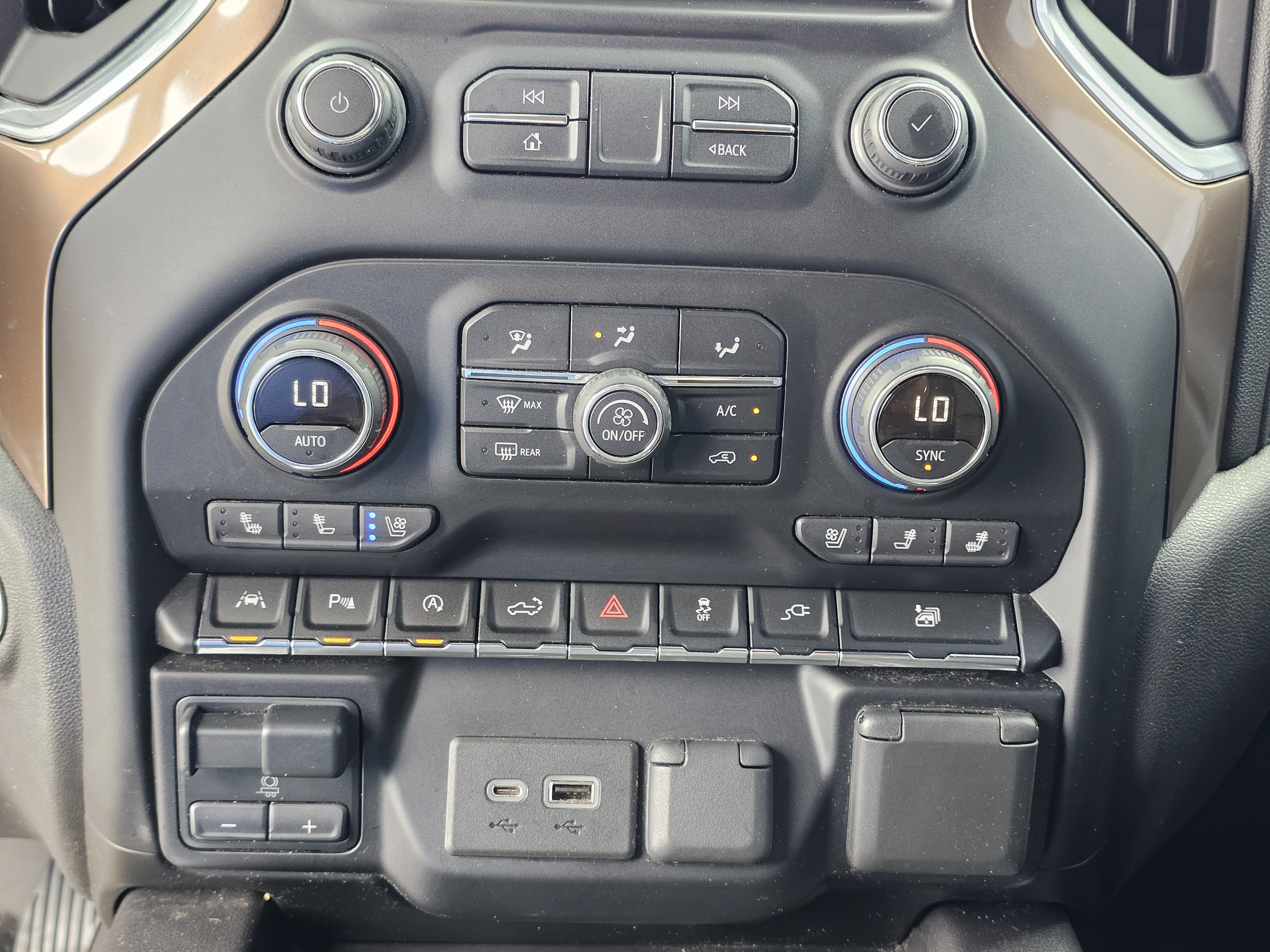 Used 2021 Northsky Blue Metallic Chevrolet High Country image 30