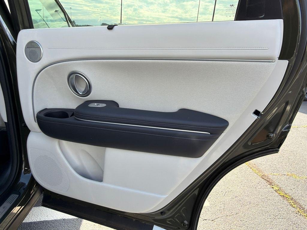 New 2026 Silver Hyundai Calligraphy FWD image 16