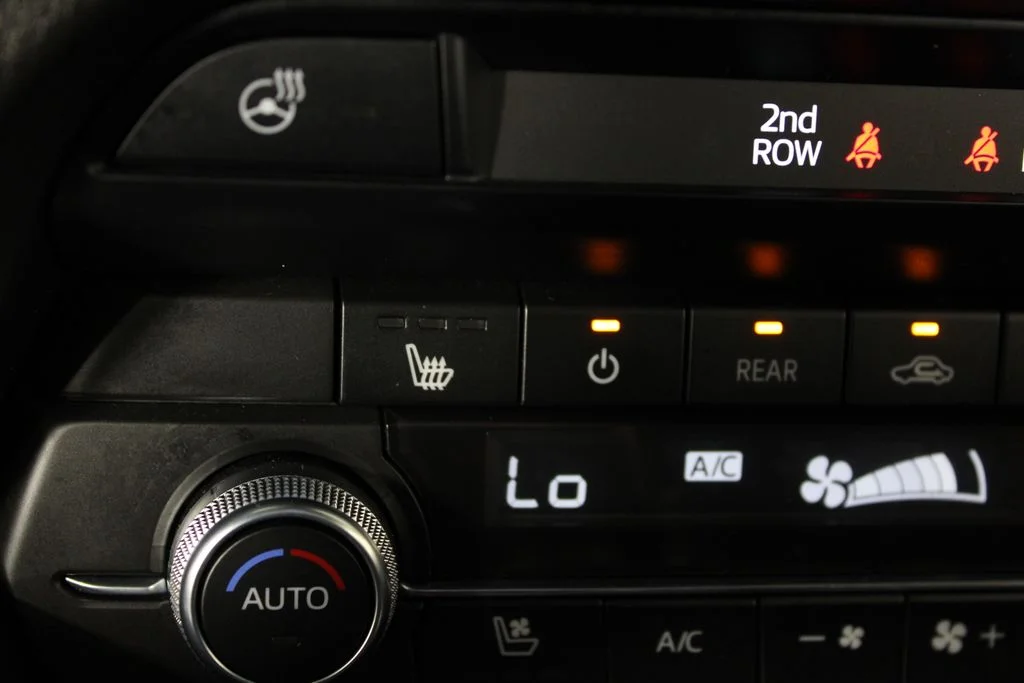 Used 2021 Gray Mazda Carbon Edition image 25