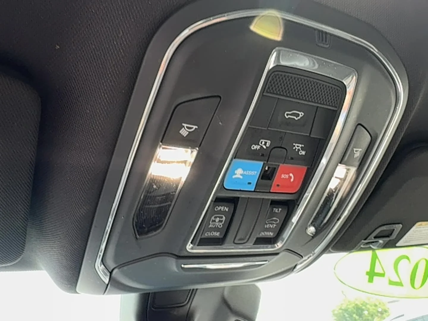 Used 2024 Bright White Clearcoat Jeep Altitude X image 22