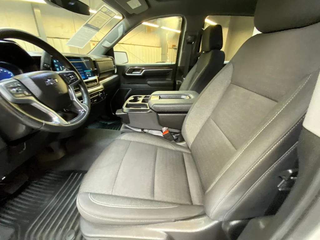 Used 2026 White Chevrolet RST image 23