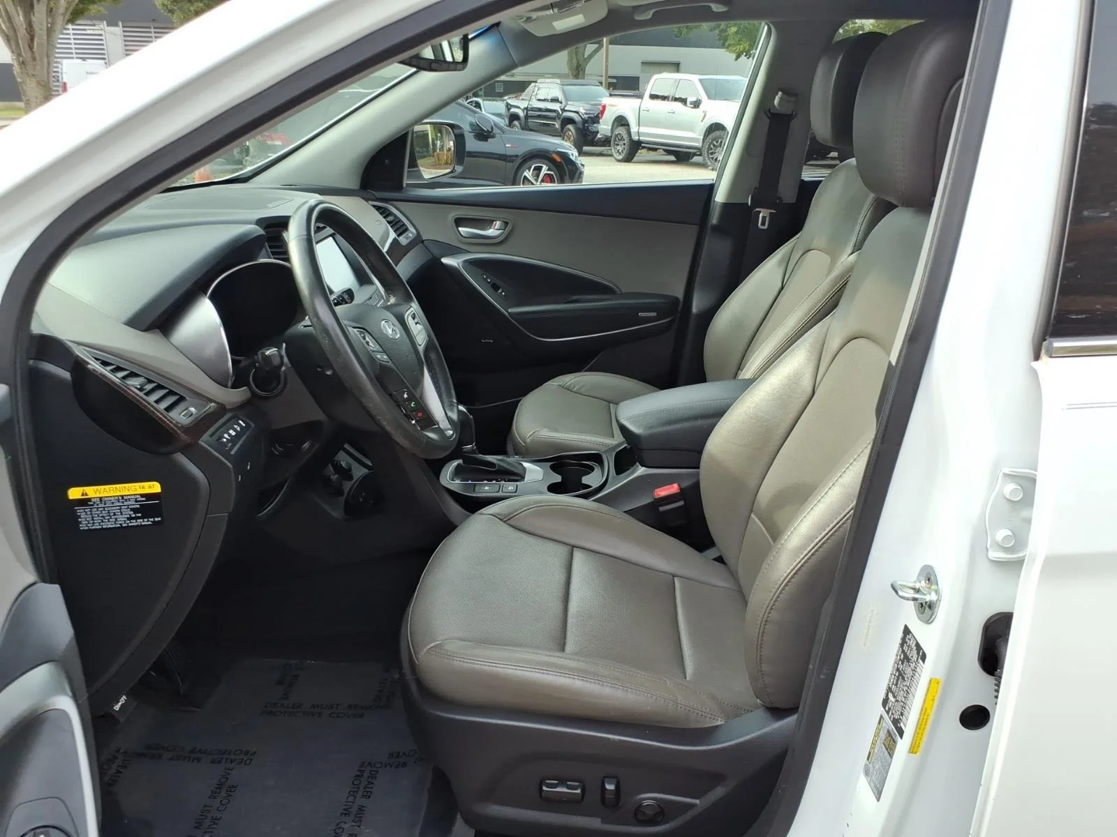 Used 2017 Frost White Pearl Hyundai 2.4L image 12