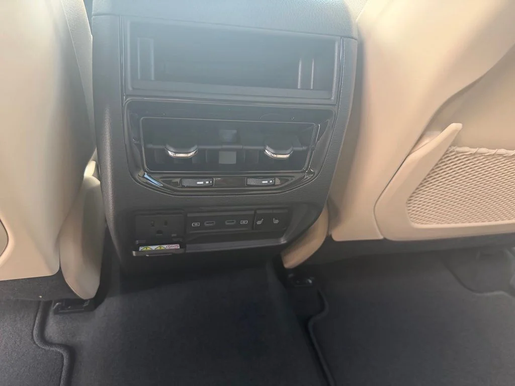 New 2026 Steel Blue Exterior Paint Jeep Limited image 25