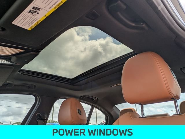Used 2025 Blue BMW 330i image 18