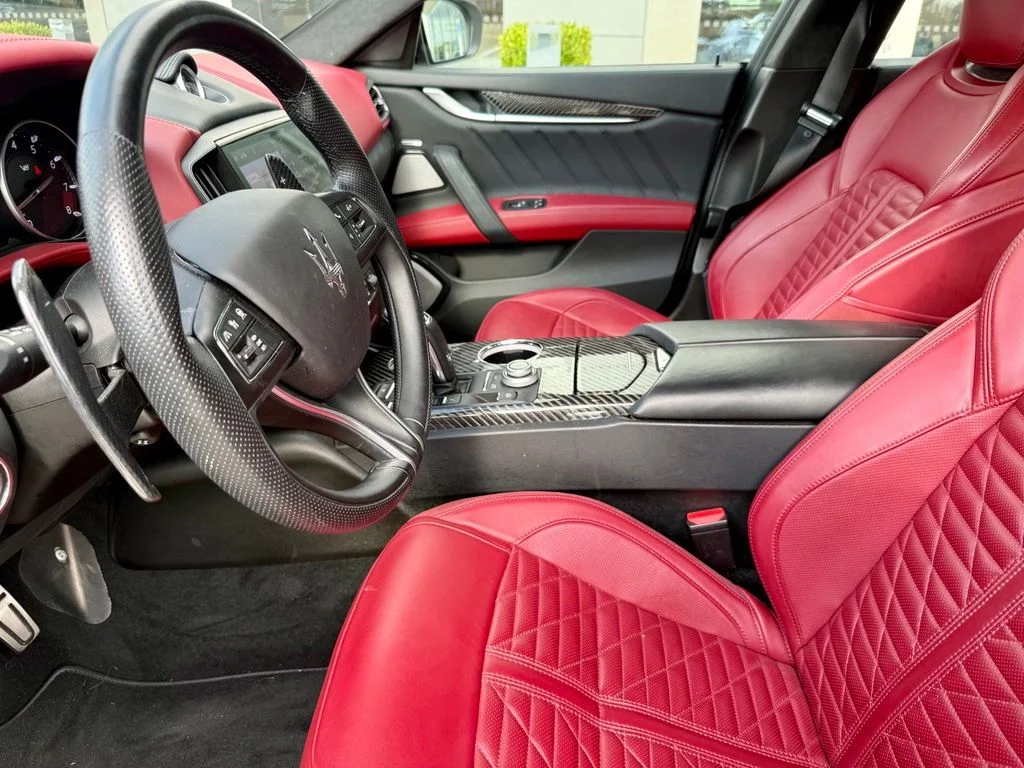Used 2023 White Maserati Trofeo image 7
