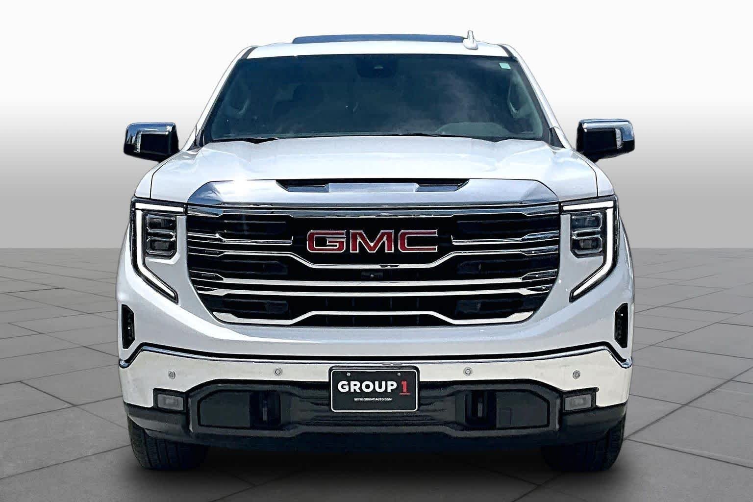 Used 2026 Summit White GMC SLT image 4