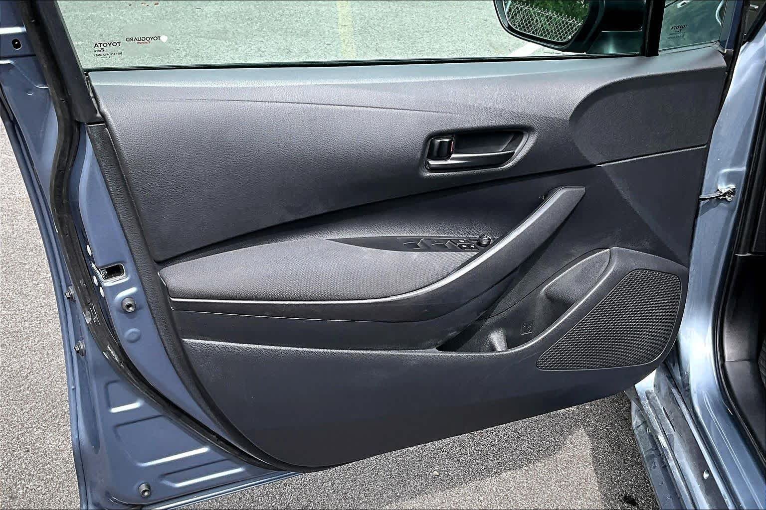 Used 2025 Celestite Toyota LE image 28