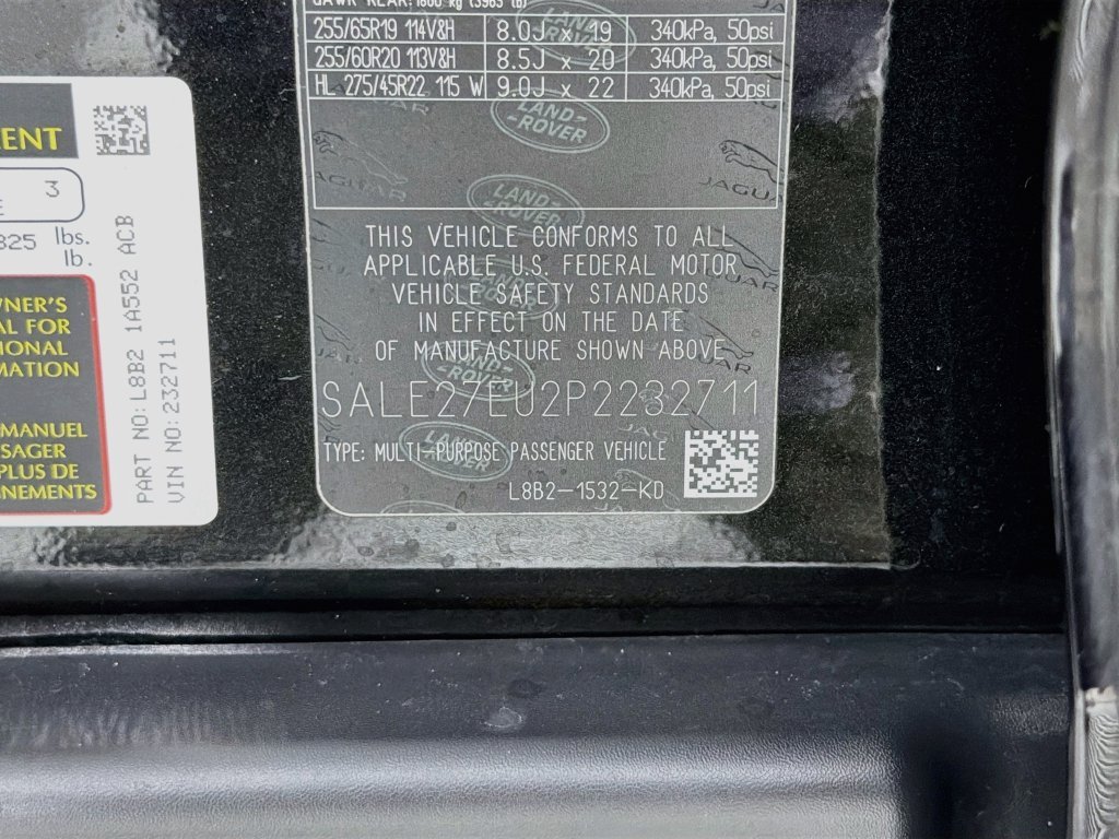 Certified Used 2023 Black Land Rover X-Dynamic SE image 35