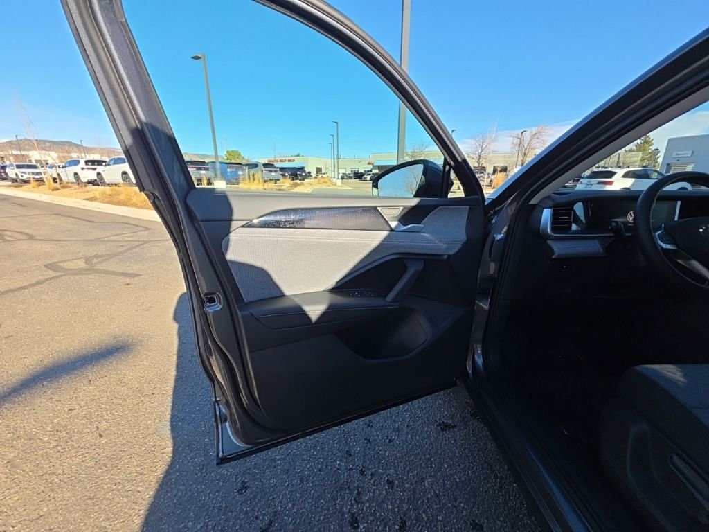 New 2026 Platinum Gray Metallic Volkswagen 2.0T S image 9