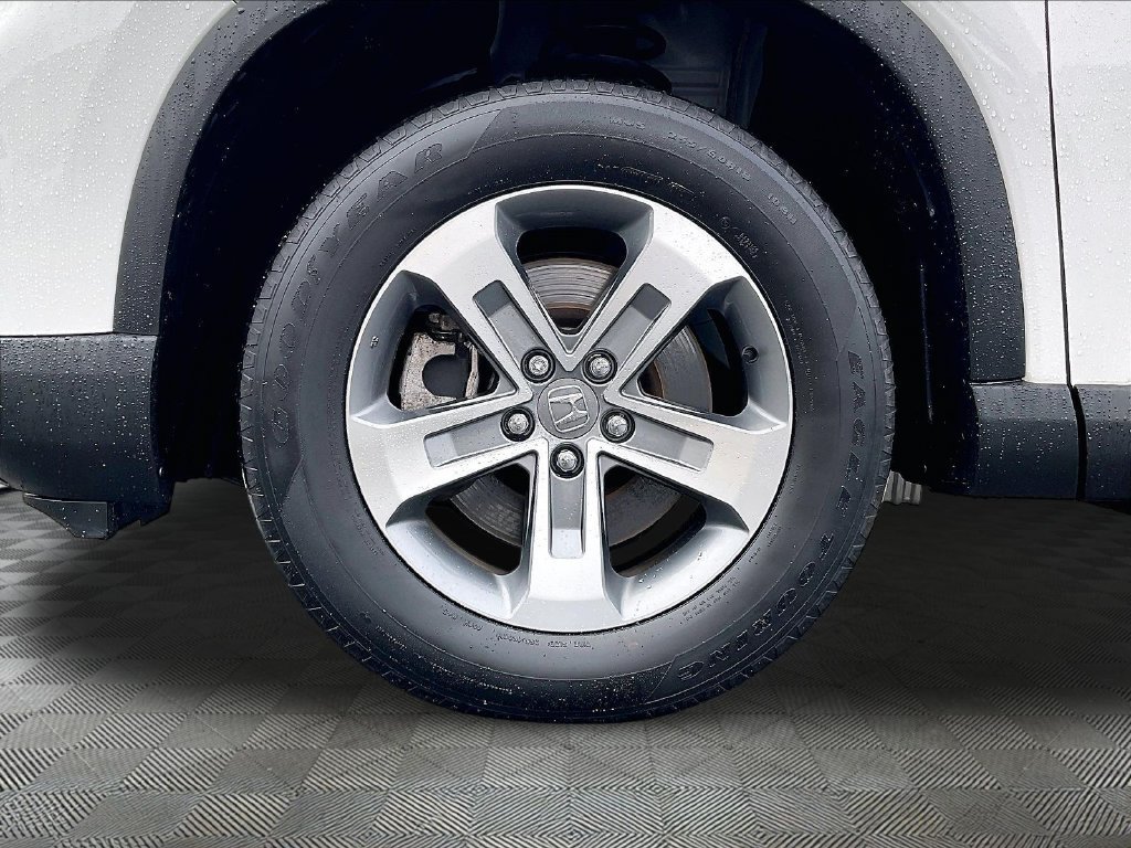 Used 2023 White Honda EX-L image 7