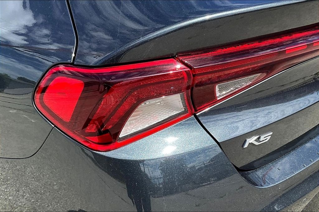 Used 2022 Gray Kia EX image 23